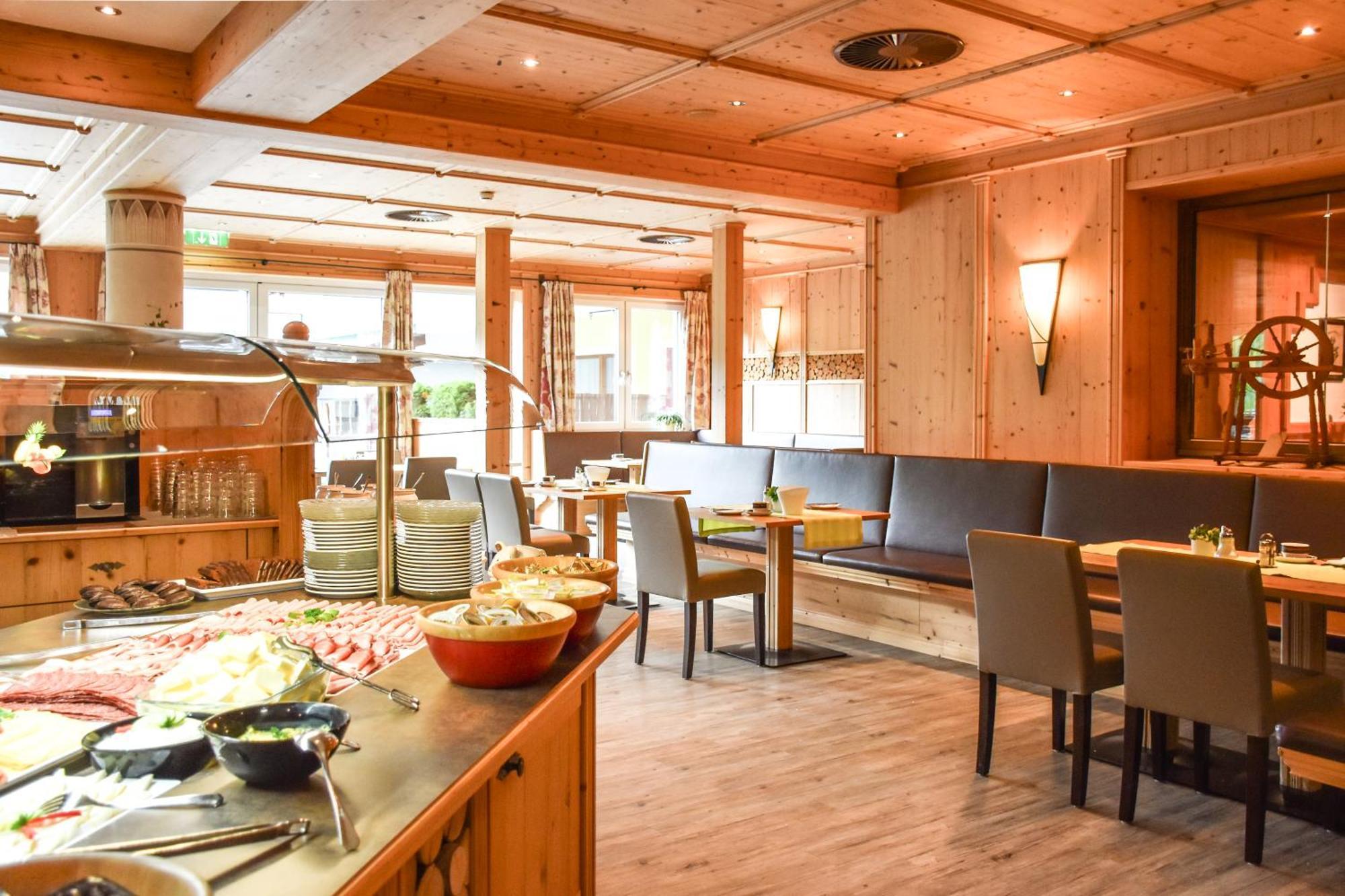 Alpen Appartements Laerchenhof Lermoos Esterno foto