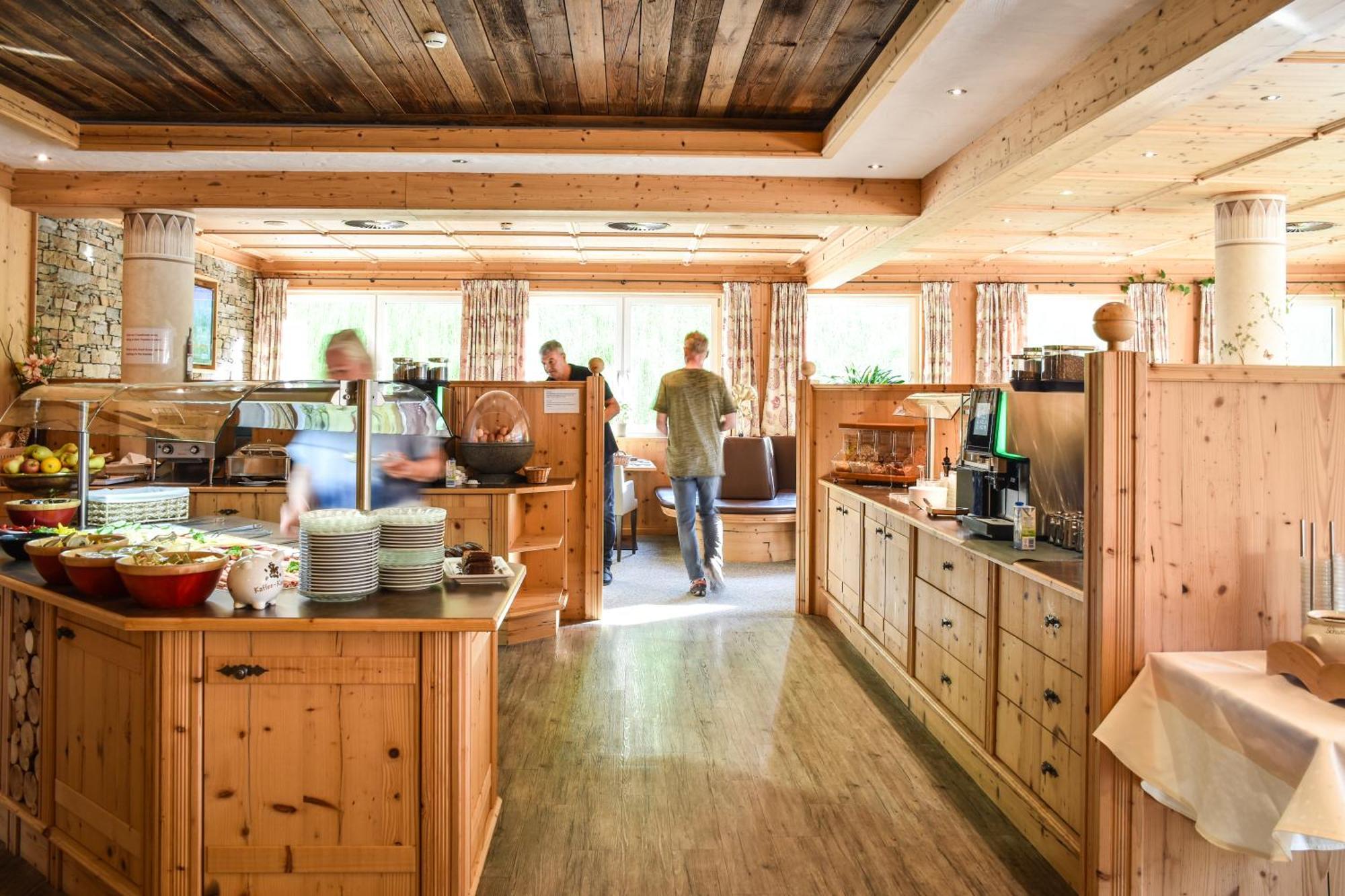 Alpen Appartements Laerchenhof Lermoos Esterno foto